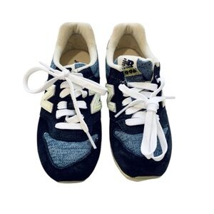 New Balance kids glow in the dark sneakers NEW